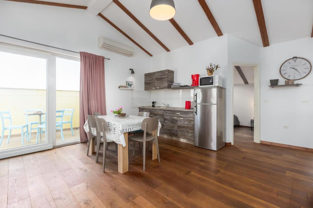 Rovinj Apartments Exteriör bild